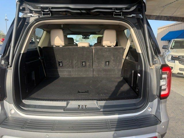 Used 2023 Ford Expedition Max Limited RWD image 7