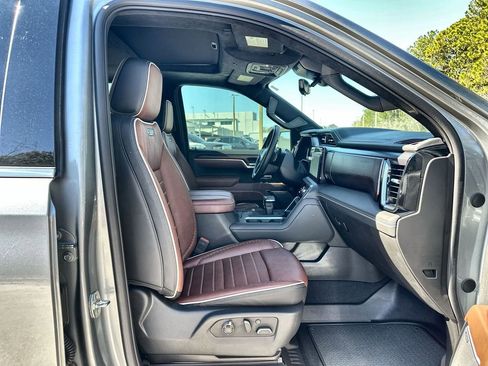 Certified 2025 GMC Sierra 1500 Denali Ultimate image 28