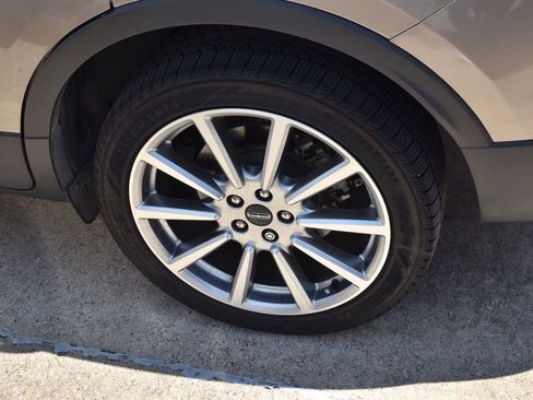 Used 2019 Lincoln MKC Reserve w/ MKC Technology Package FWD image 11