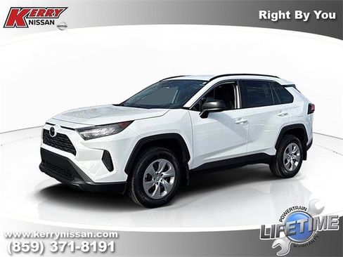 Used 2021 Toyota RAV4 LE image 1