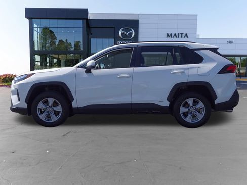 Used 2025 Toyota RAV4 LE AWD/4WD image 7