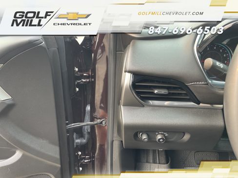 Used 2023 Chevrolet Traverse LT w/ LPO, Floor Liner Package AWD/4WD image 15