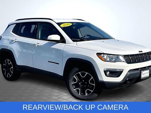 Used 2020 Jeep Compass Sport image 3