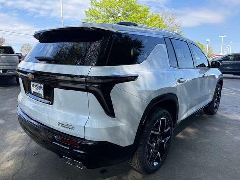 New 2026 Chevrolet Traverse High Country w/ LPO, Floor Liner Package FWD image 11