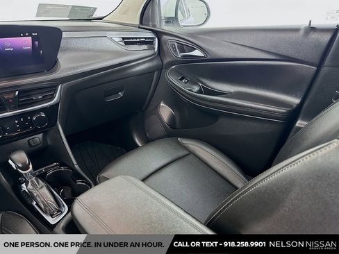 Used 2015 Nissan Rogue SV AWD/4WD image 22