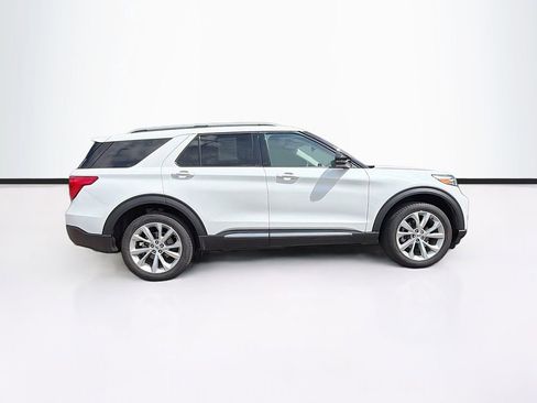 Used 2024 Ford Explorer Platinum w/ Technology Package AWD/4WD image 4