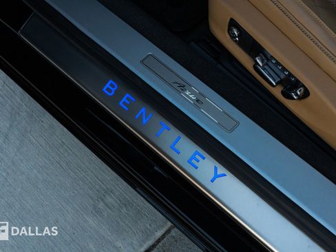 Used 2023 Bentley Continental GT V8 image 20