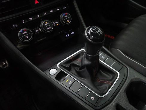 Used 2020 Volkswagen Jetta GLI FWD image 26
