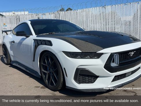 Used 2024 Ford Mustang GT Premium w/ GT Performance Package RWD image 3