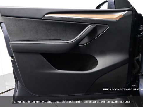 Used 2023 Tesla Model Y 2WD image 13