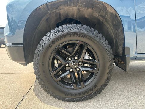 Used 2024 Chevrolet Silverado 1500 Custom Trail Boss AWD/4WD image 14