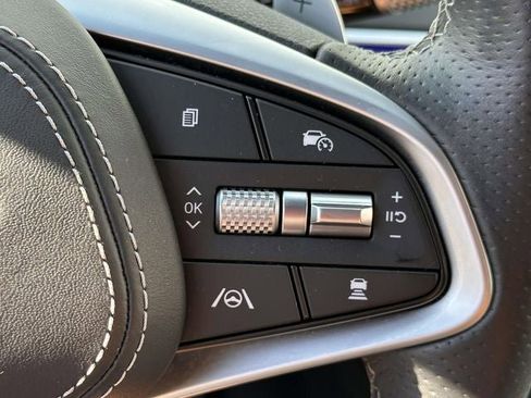 Used 2025 Genesis GV70 3.5T Sport image 28