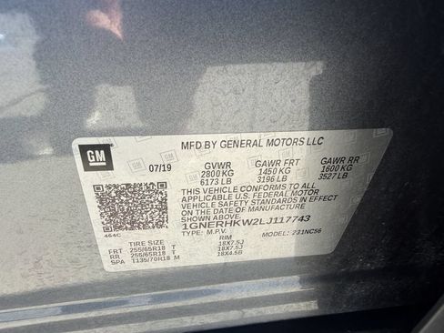 Used 2020 Chevrolet Traverse LT FWD image 30