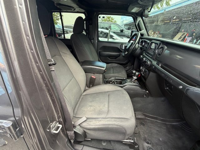Used 2022 Jeep Wrangler Unlimited Sport AWD/4WD image 6