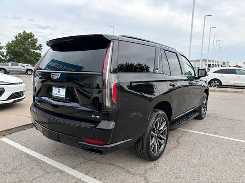 Used 2024 Cadillac Escalade Sport AWD/4WD image 3