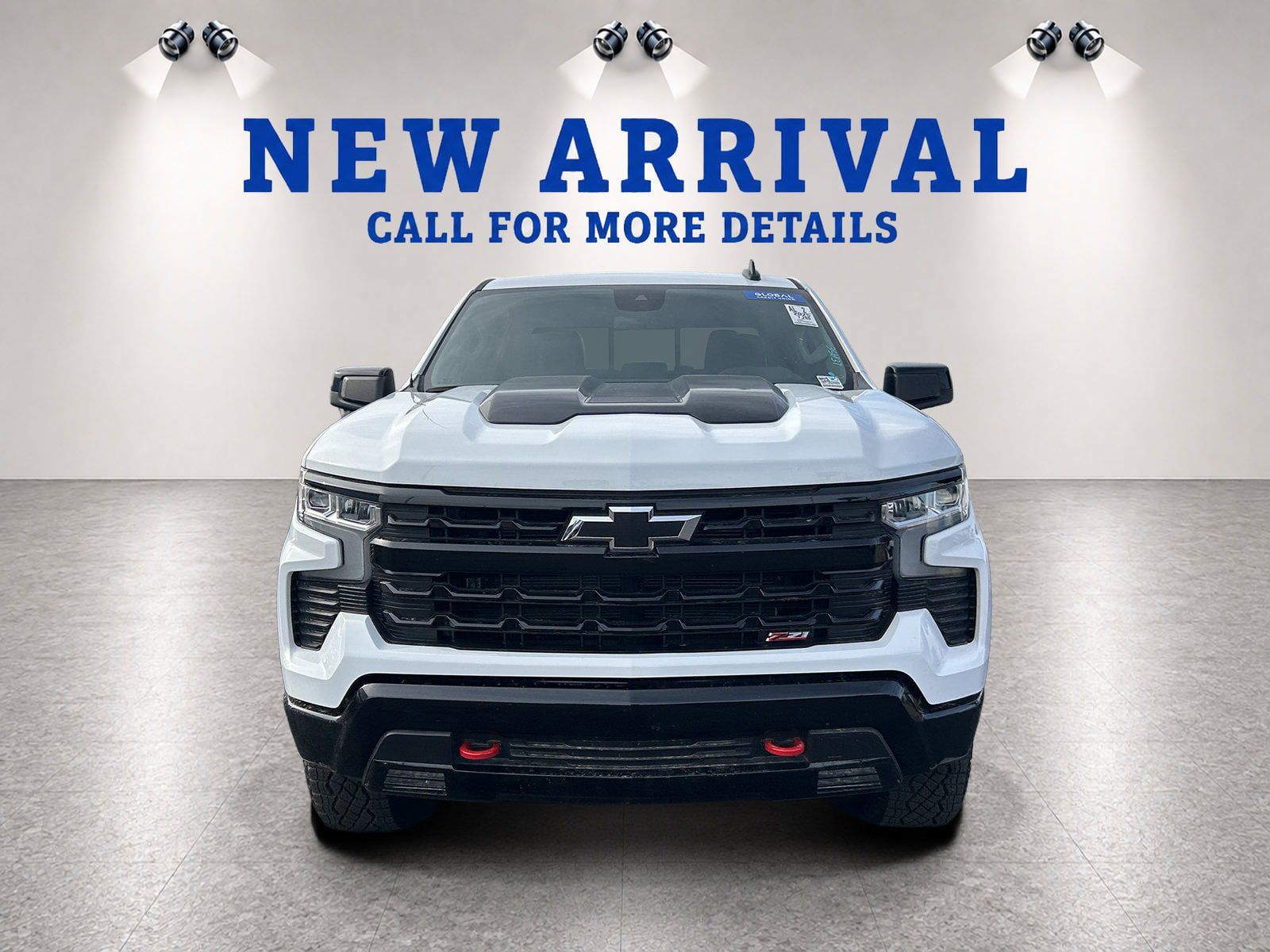 Used 2025 Chevrolet Silverado 1500 LT Trail Boss w/ Convenience Package II AWD/4WD image 4
