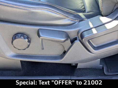 Used 2023 Ford Bronco Badlands image 19