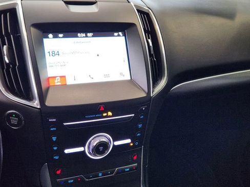 Used 2019 Ford Edge Titanium AWD/4WD image 22