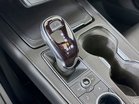 Used 2022 Cadillac XT4 Premium Luxury w/ Safety Alert Package image 17