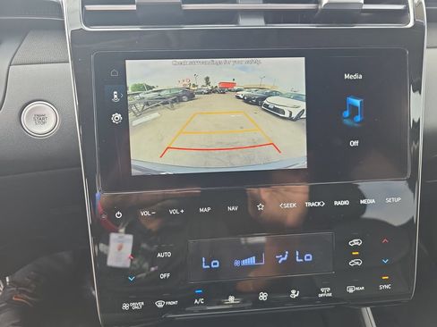 Used 2023 Hyundai Tucson SEL AWD/4WD image 19