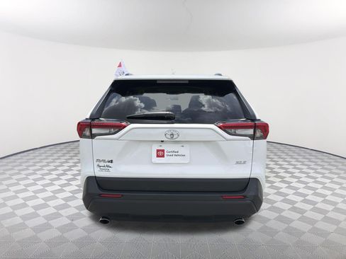Certified 2025 Toyota RAV4 XLE FWD image 10