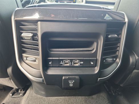 Used 2020 RAM 1500 Laramie RWD image 22