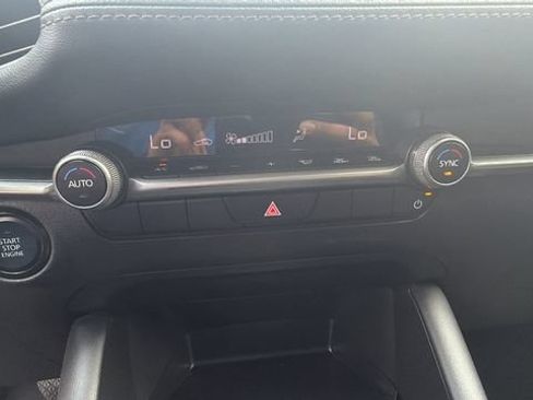 Used 2024 MAZDA MAZDA3 s FWD image 25