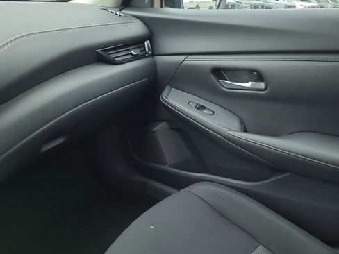 Certified 2025 Nissan Sentra SV FWD image 18