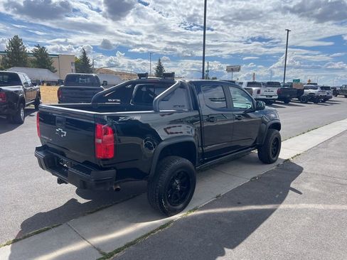Used 2018 Chevrolet Colorado ZR2 w/ ZR2 Midnight Special Edition image 6