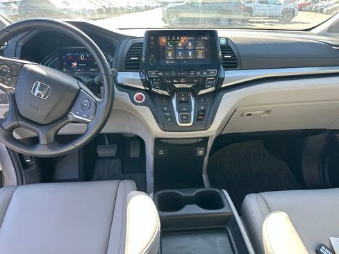 Used 2024 Honda Odyssey EX-L image 11