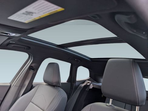 Certified 2025 BMW X1 xDrive28i image 15