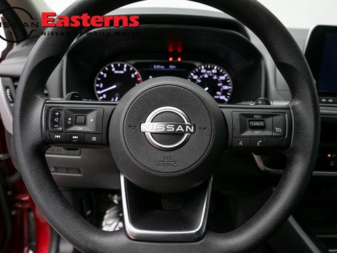 Used 2024 Nissan Rogue S AWD/4WD image 10