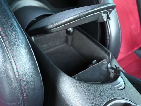 Used 2015 Nissan 370Z NISMO image 59