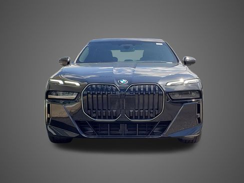 New 2026 BMW 740i xDrive AWD/4WD image 2