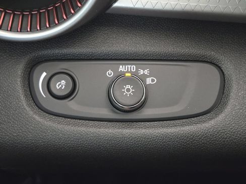 New 2026 Chevrolet Trax RS w/ Driver Confidence Package FWD image 22