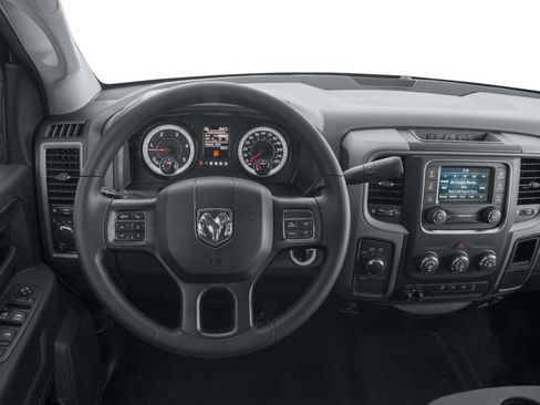 Used 2016 RAM 2500 Tradesman w/ Chrome Appearance Group AWD/4WD image 4