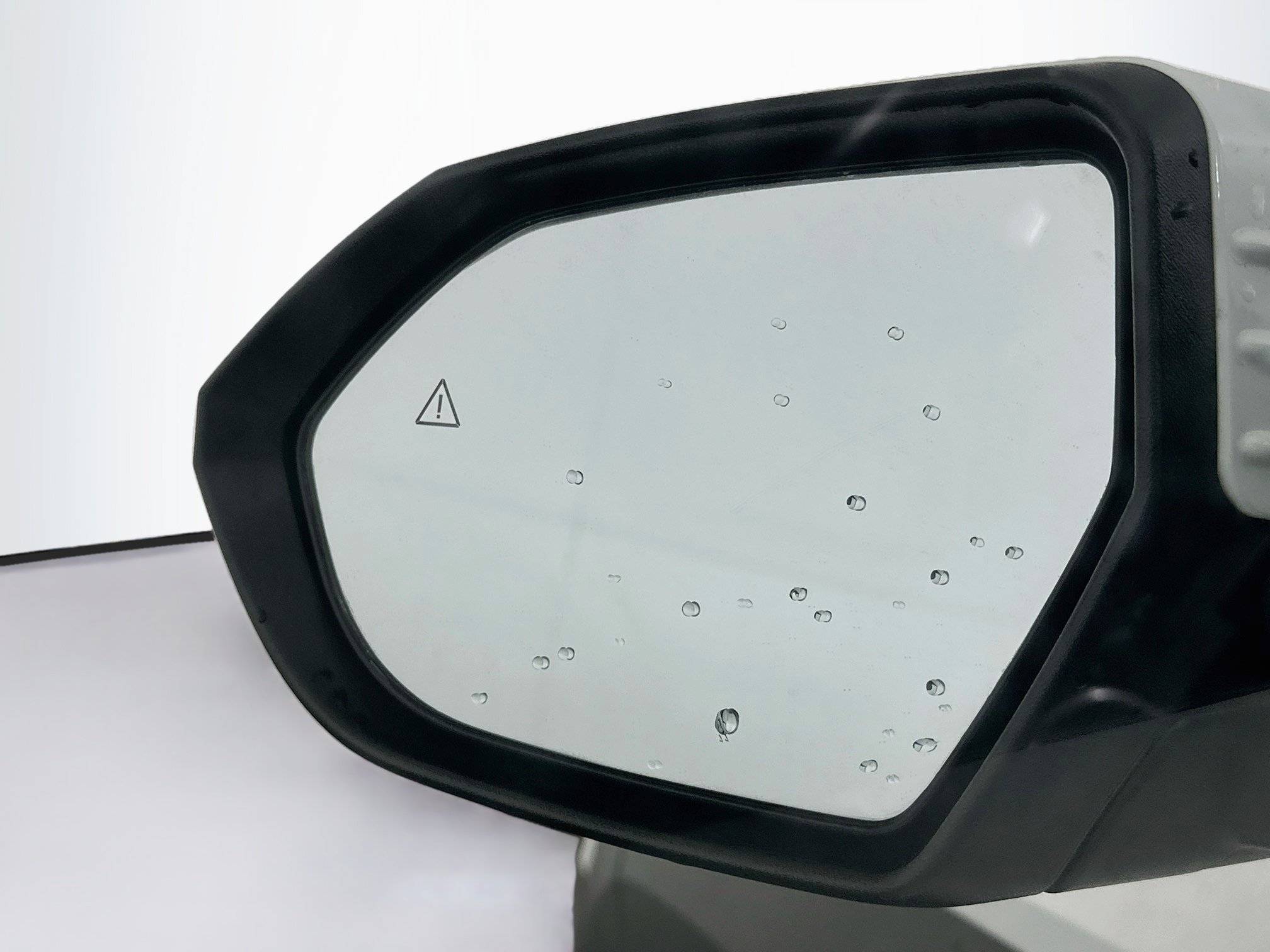 Used 2025 Hyundai Kona SEL FWD image 16