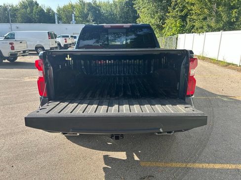 Used 2021 Chevrolet Silverado 1500 RST w/ Convenience Package II AWD/4WD image 8