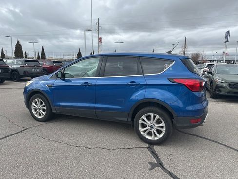 Used 2019 Ford Escape SE image 5