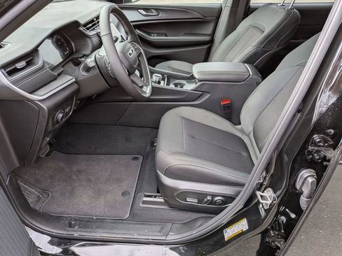 New 2026 Jeep Grand Cherokee L 4WD image 12