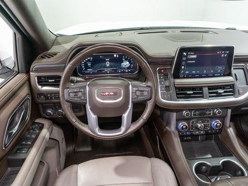 Used 2022 GMC Yukon SLT w/ SLT Premium Package RWD image 11