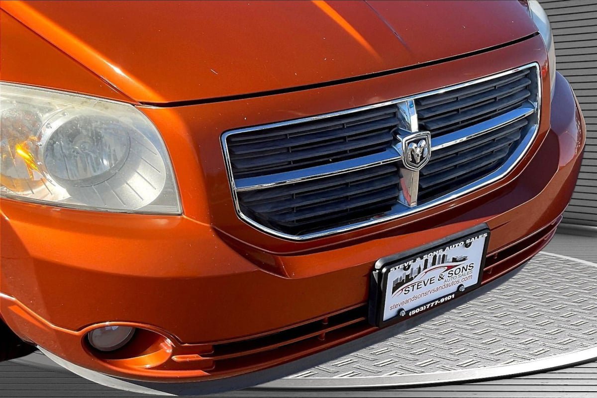 Used 2011 Dodge Caliber Heat FWD image 30