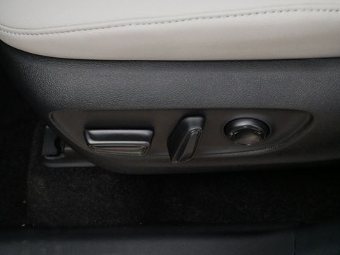 Certified 2026 Toyota Grand Highlander Limited image 20