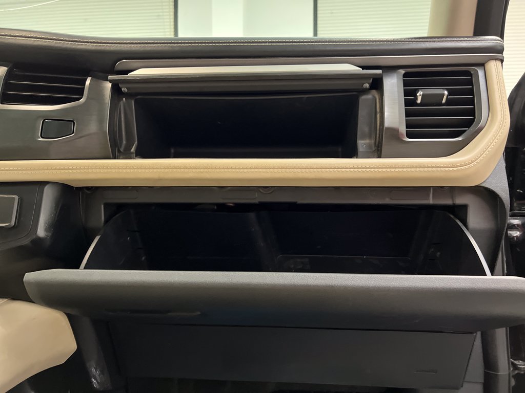 Used 2022 Ford Expedition Max Platinum AWD/4WD image 33