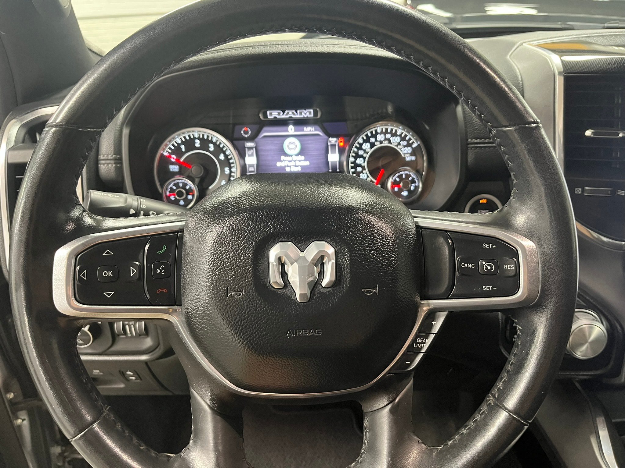 Used 2022 RAM 1500 Laramie w/ Sport Appearance Package AWD/4WD image 19