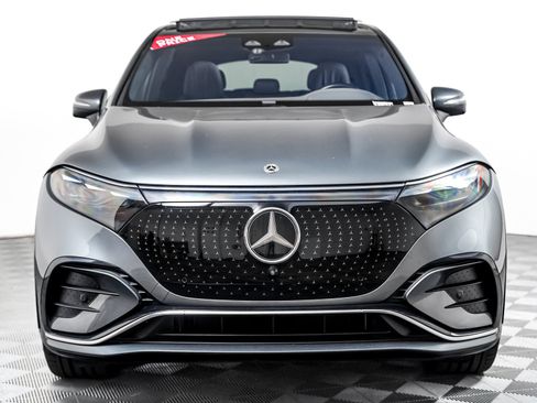 Certified 2023 Mercedes-Benz EQS 580 4MATIC SUV image 8
