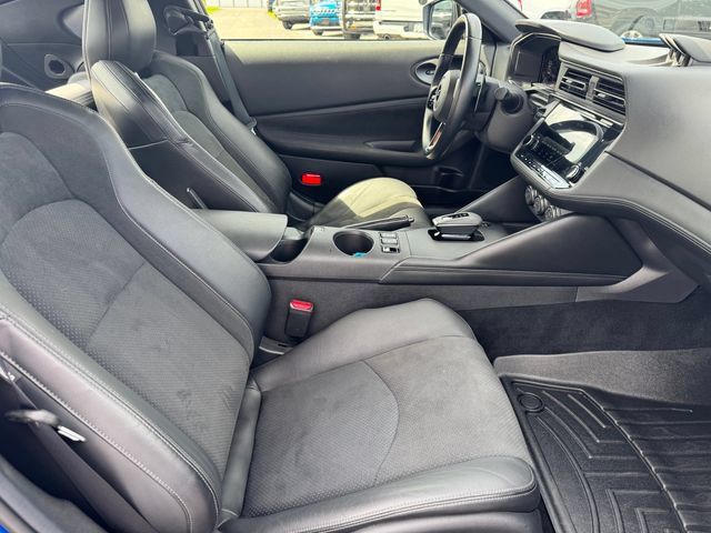 Used 2023 Nissan Z w/ Floor Mat Package (L93) RWD image 32