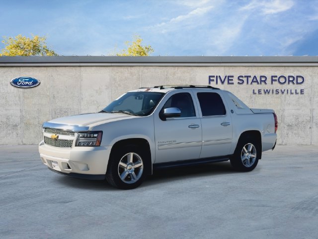 Used 2012 Chevrolet Avalanche LTZ AWD/4WD image 4