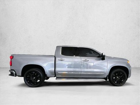 Used 2025 Chevrolet Silverado 1500 High Country w/ Technology Package RWD image 5