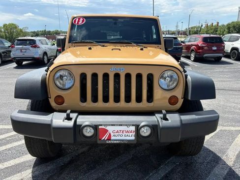 Used 2013 Jeep Wrangler Sport AWD/4WD image 8